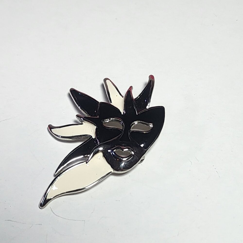 Masquerade Mask Pin Brooch Enamel Black White Jester Harlequin Costume